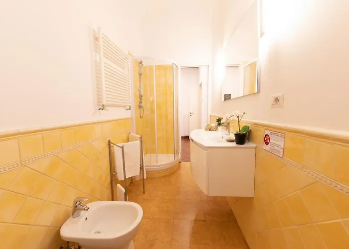 The Rent - Stylish In Downtown Rome